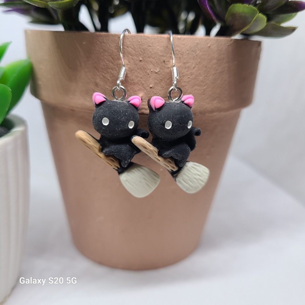 Halloween Earrings Black Cat on Broomstick Dangle Earrings Cute Spooky Jewelry‎
